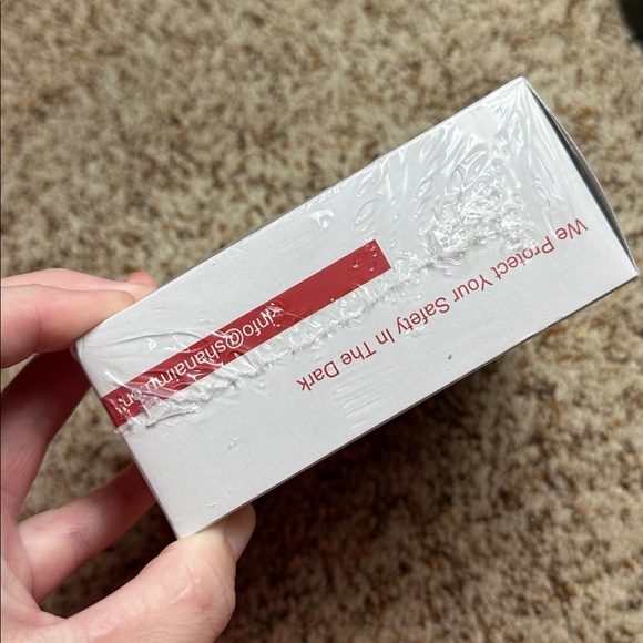 Reflective Conspicuity Tape - Red and White - Picture 4 of 6